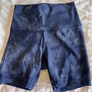 Lululemon like new biker shorts